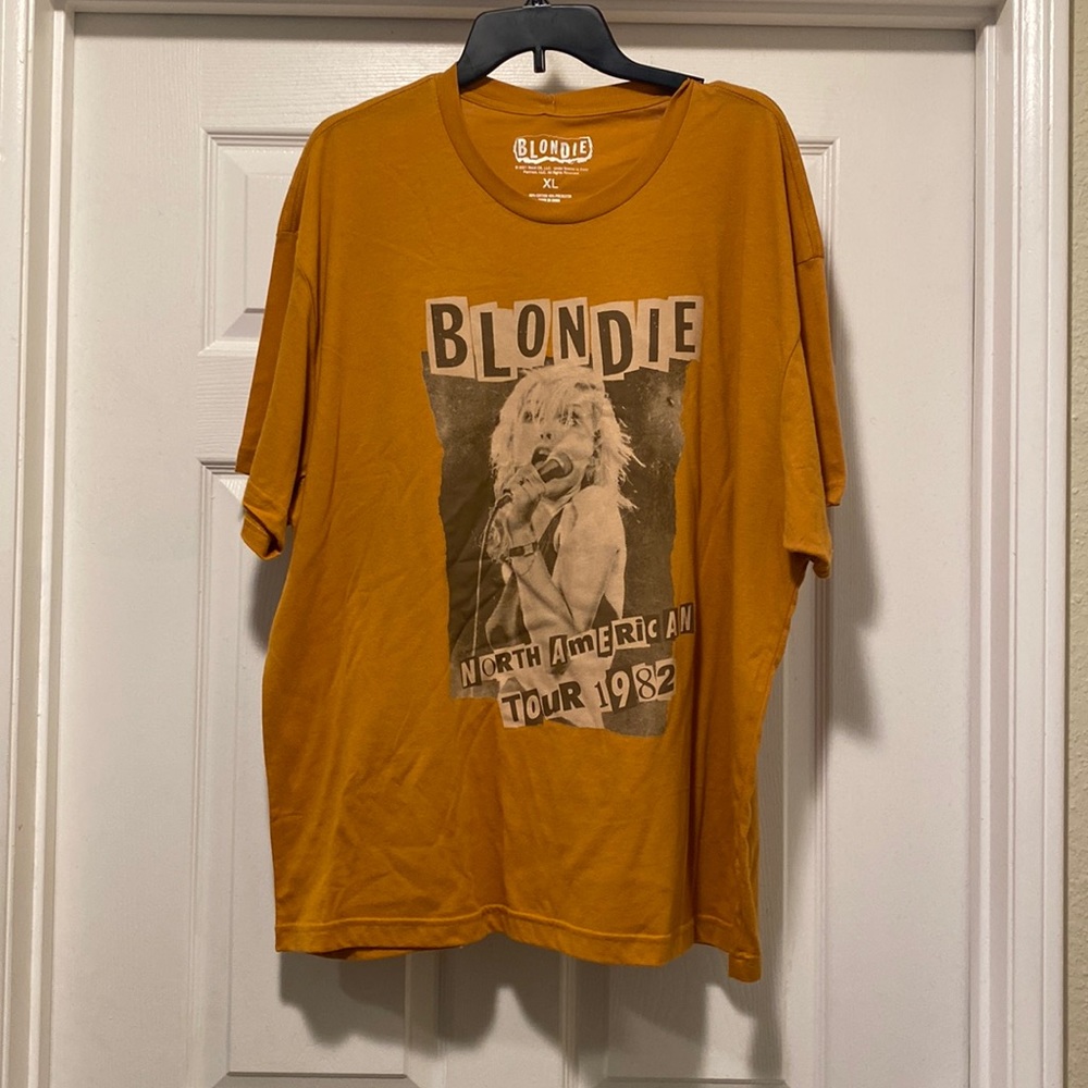 Blondie Graphic Tee